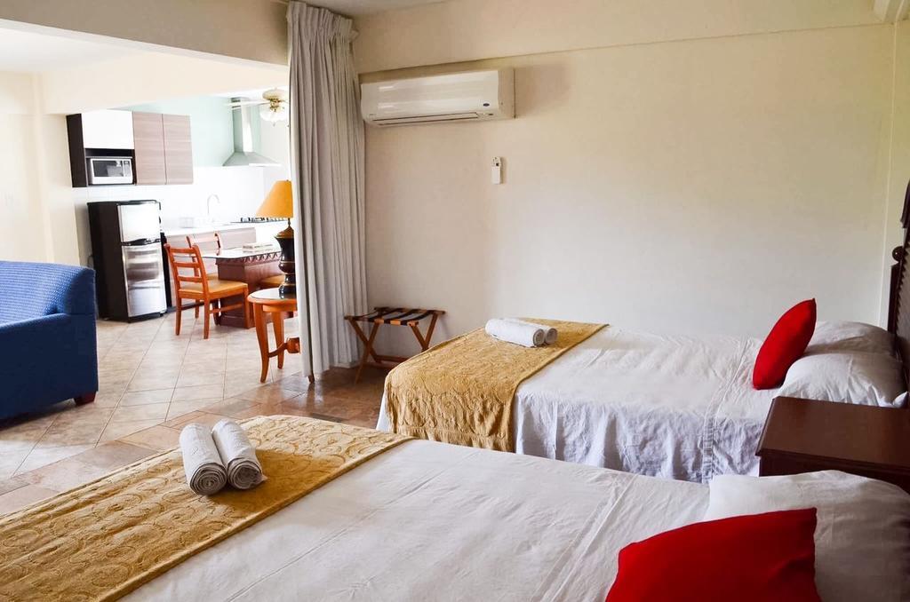 Aparthotel La Felicidad Aruba Oranjestad Esterno foto